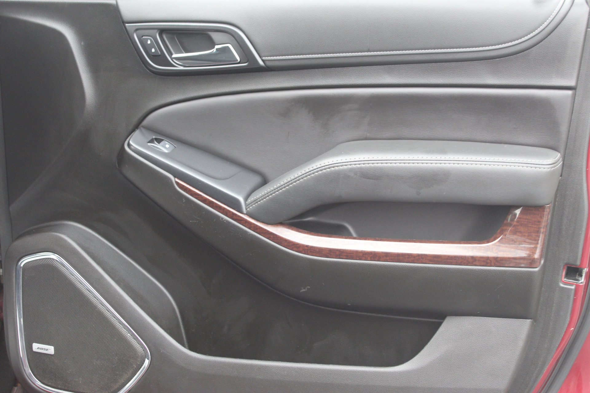 Used 2020 GMC Yukon SLE image 30