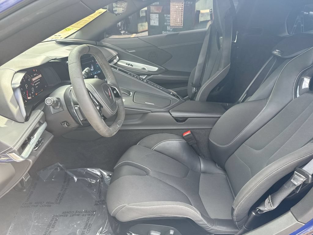 Used 2025 Chevrolet Corvette Z06 RWD image 13