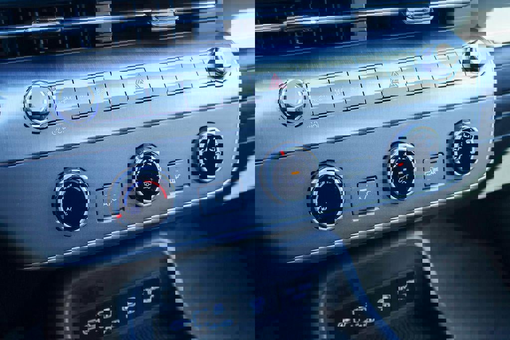 New 2026 Hyundai Kona SE image 18