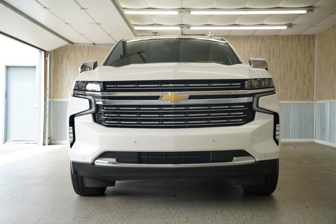Used 2024 Chevrolet Tahoe Premier AWD/4WD image 2