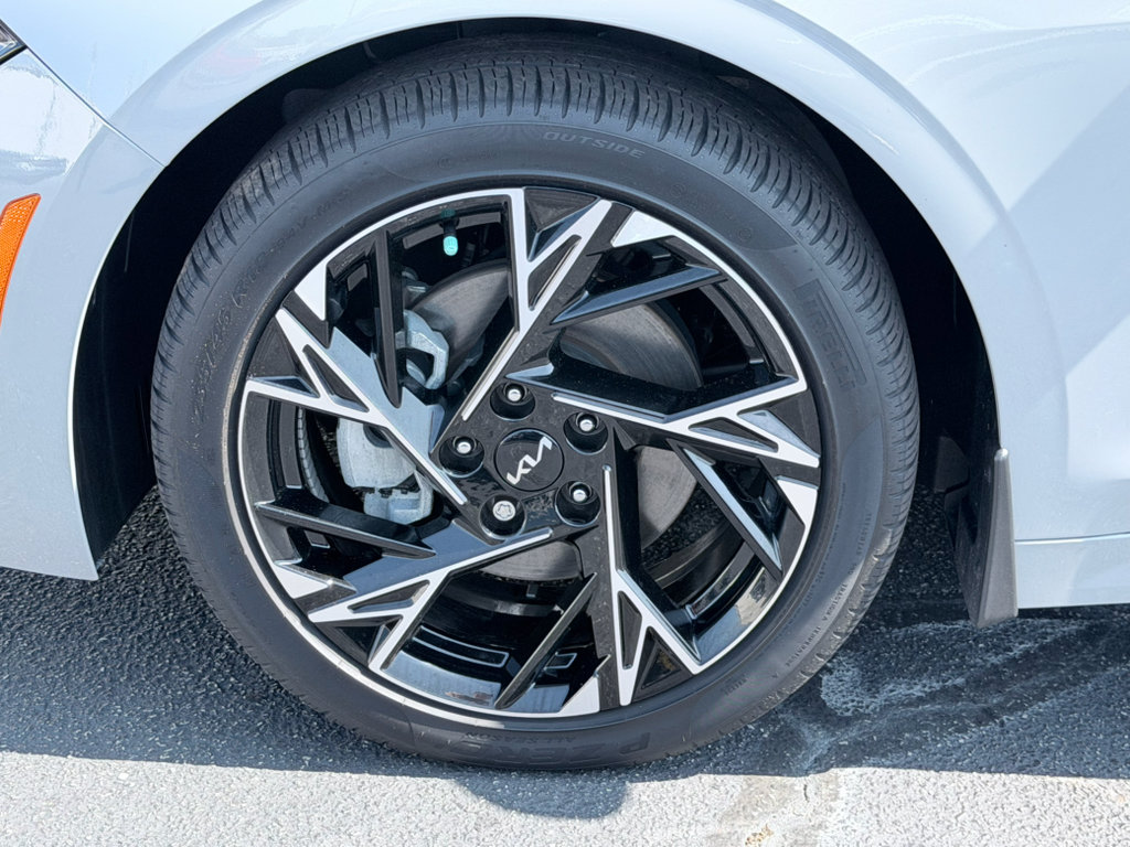 Used 2025 Kia K5 GT-Line w/ GT-Line Premium Package AWD/4WD image 31