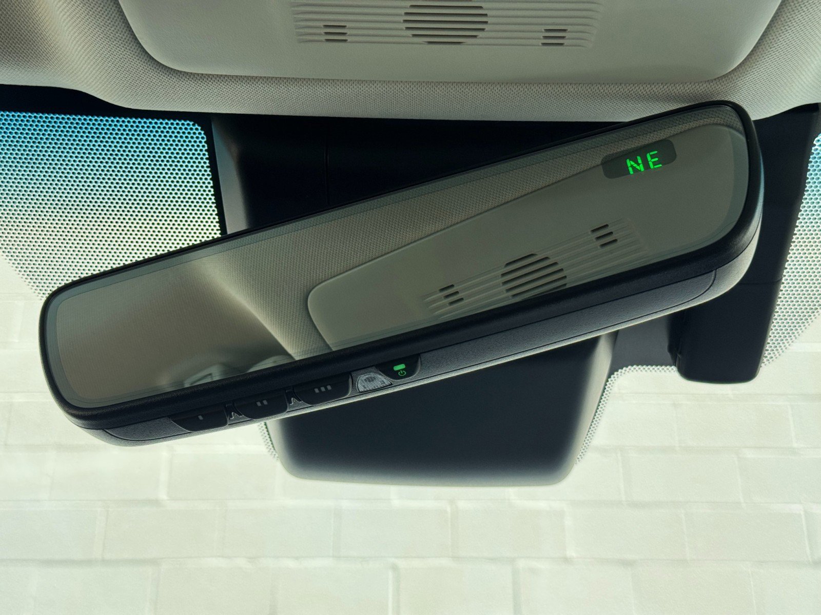 Used 2021 Lexus ES 300h w/ Accessory Package 2 FWD image 29