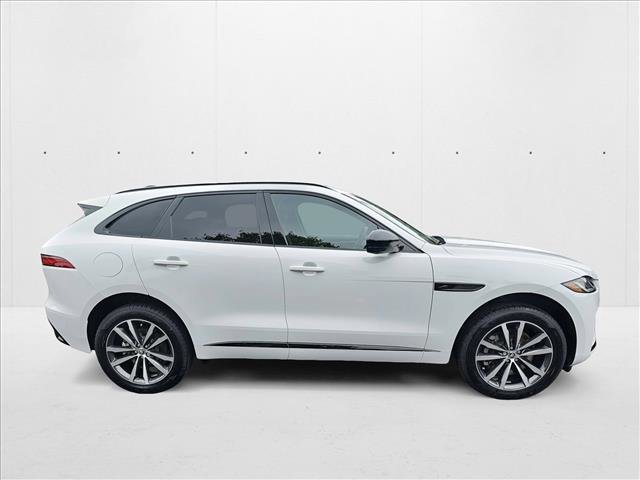 New 2026 Jaguar F-PACE R-Dynamic S image 4