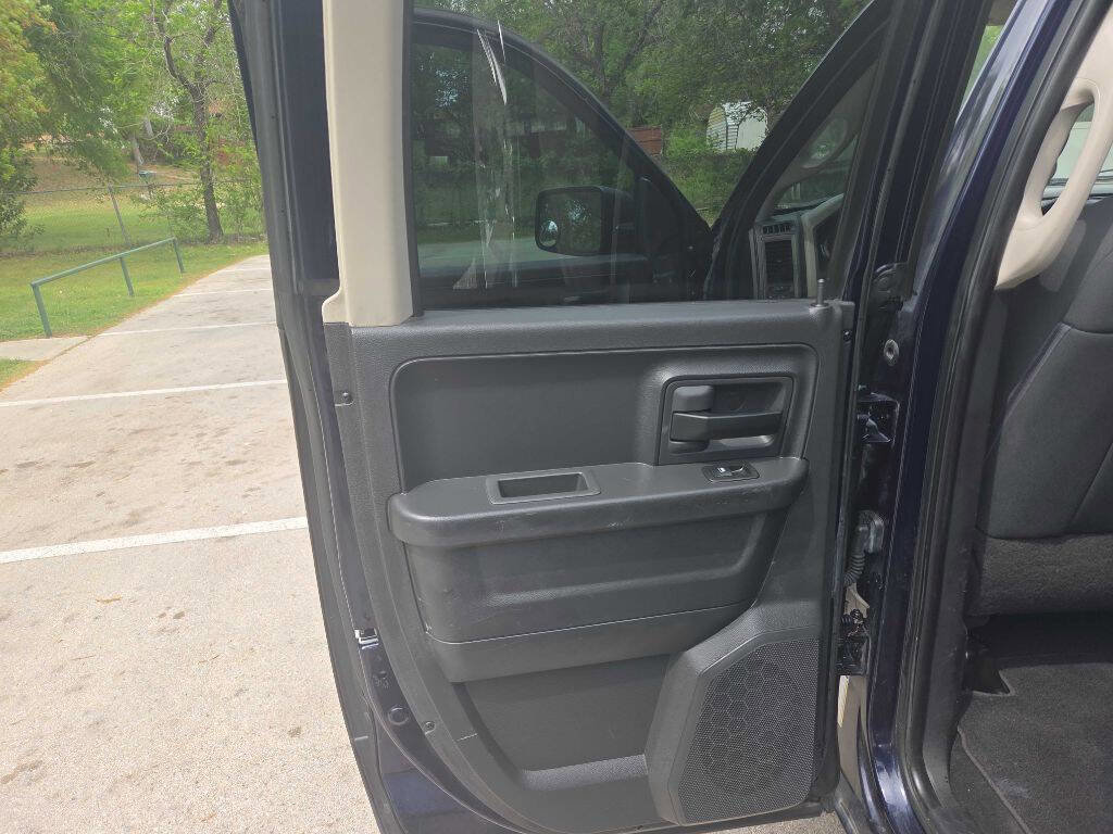 Used 2012 RAM 1500 Express image 20