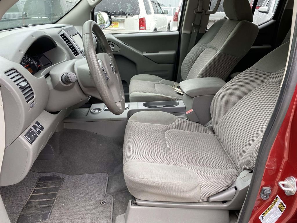 Used 2021 Nissan Frontier SV AWD/4WD image 18