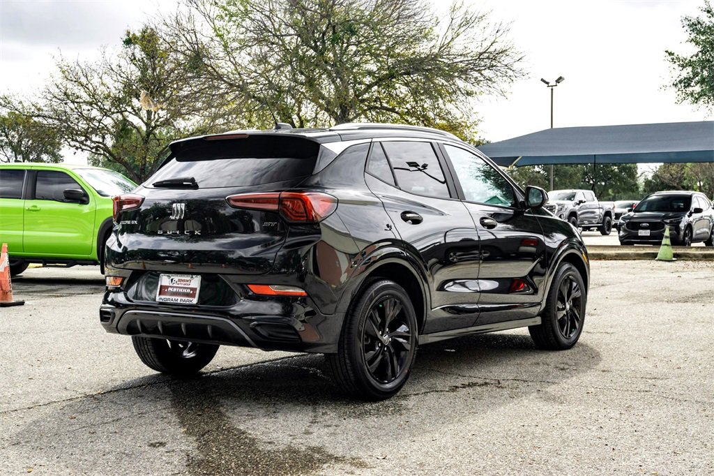 Used 2024 Buick Encore GX Sport Touring image 5