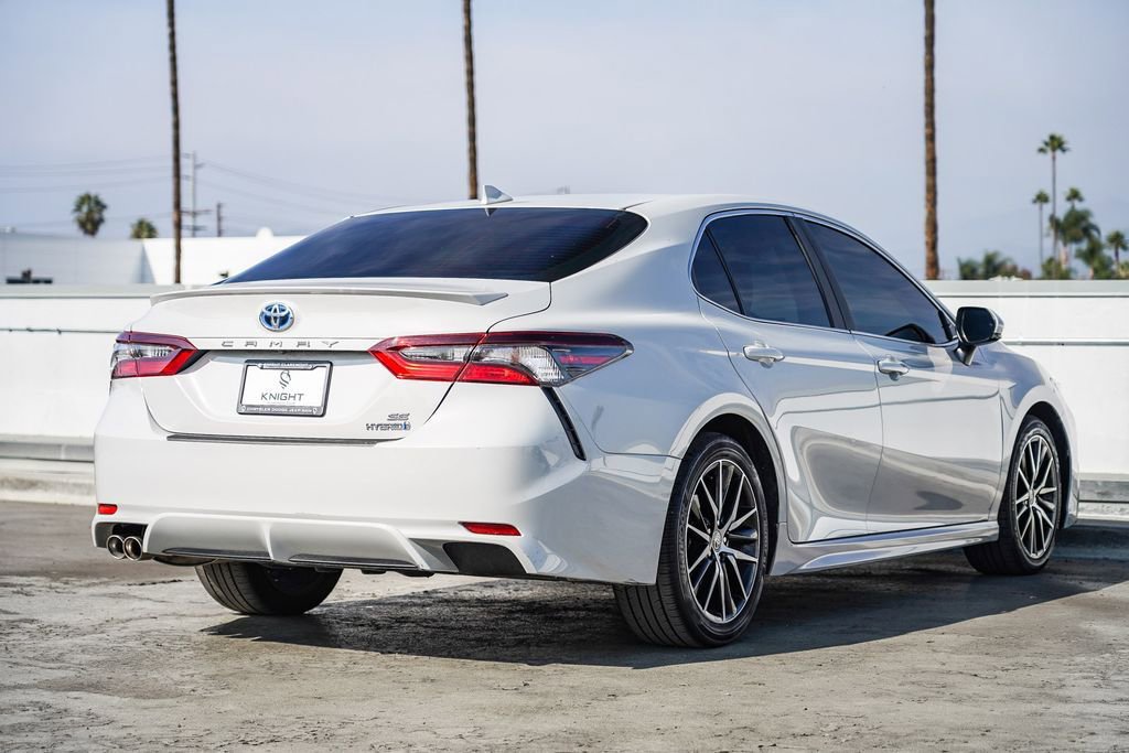 Used 2023 Toyota Camry SE image 9