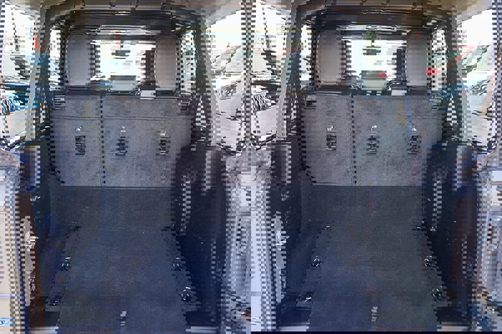 Used 2023 Jeep Wrangler Sahara w/ Safety Group image 23