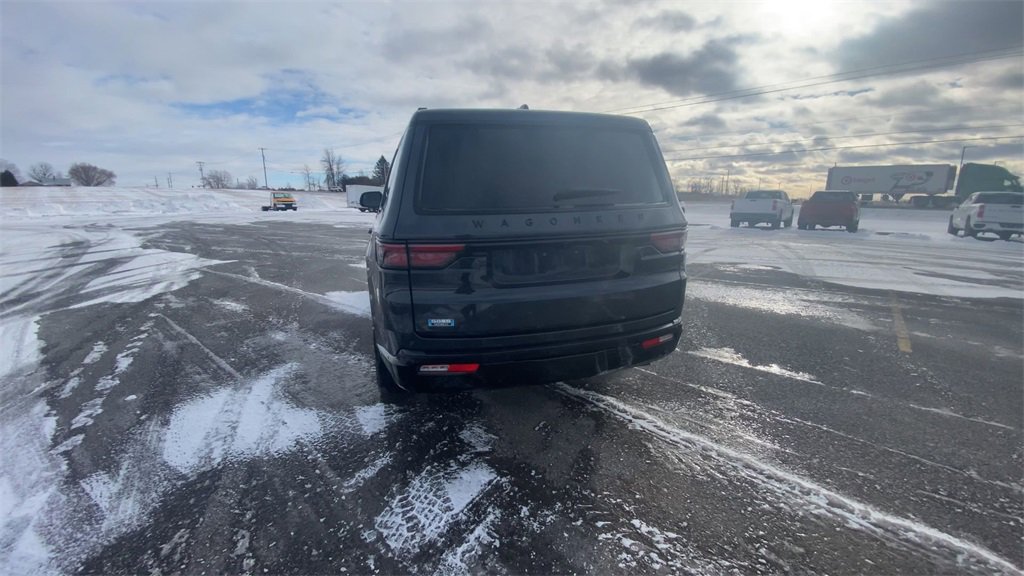 Used 2023 Jeep Wagoneer Series II image 7