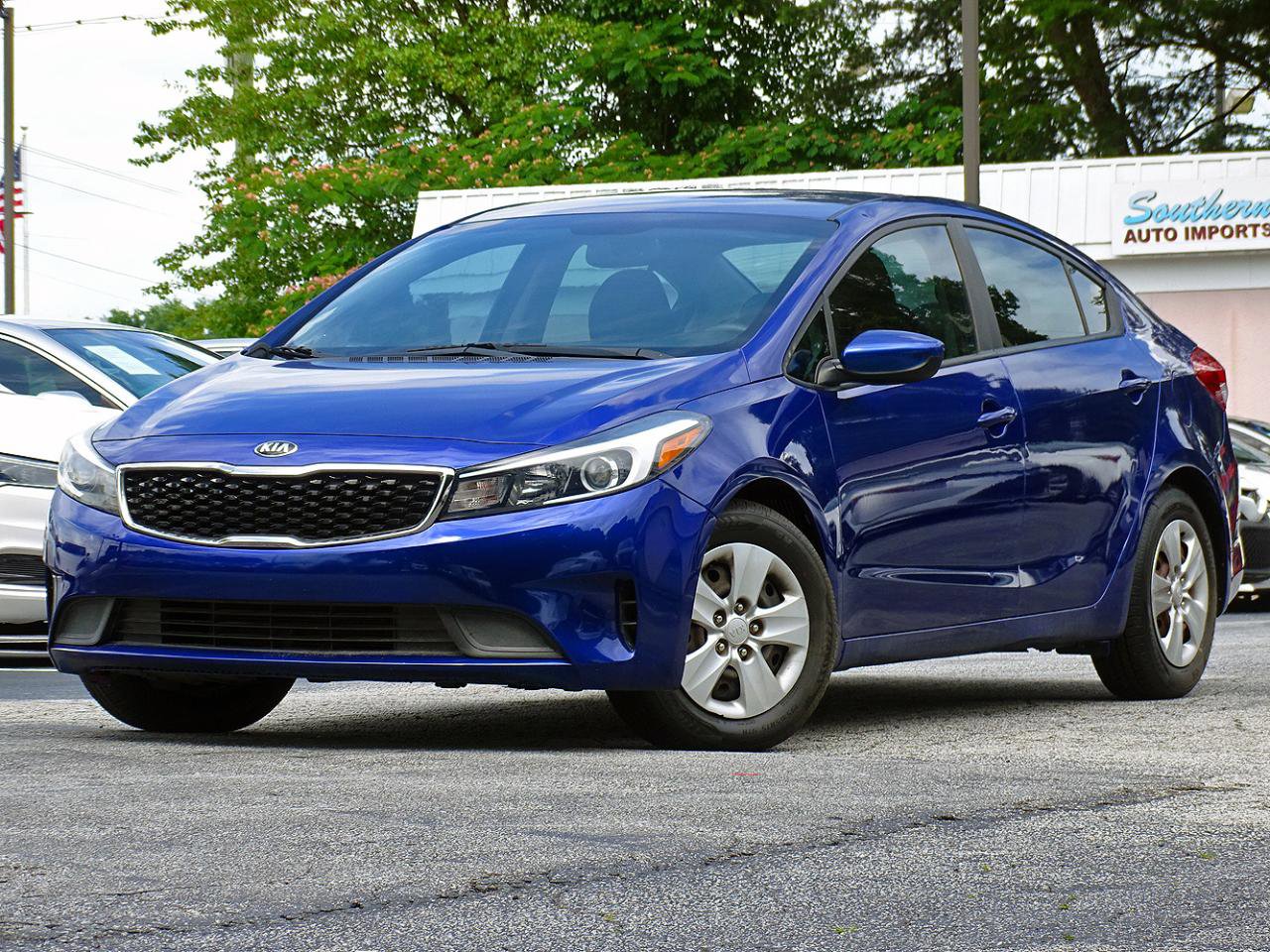Used 2017 Kia Forte LX FWD image 2