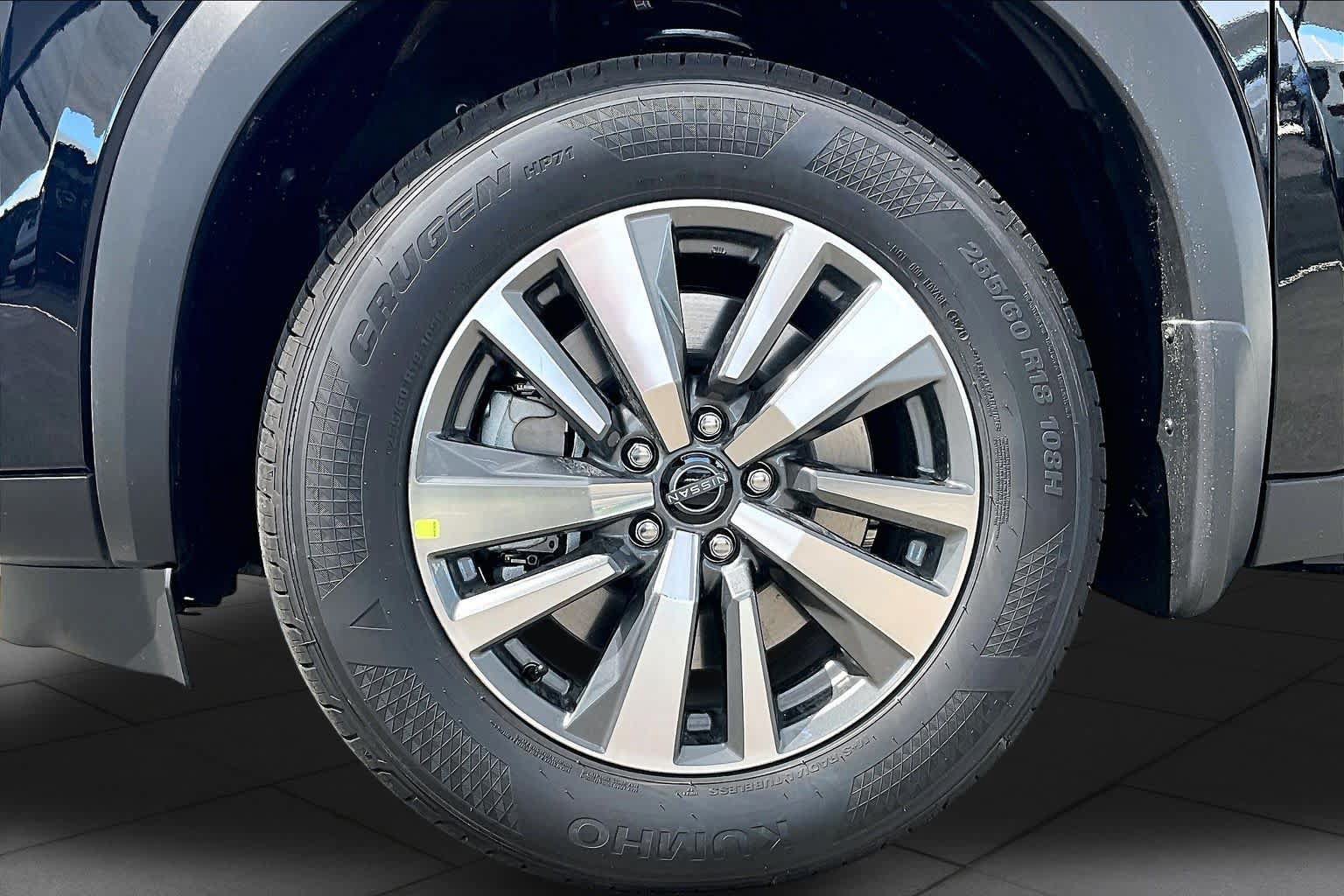 New 2026 Nissan Pathfinder SL FWD image 9