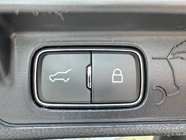 Certified 2025 Ford Explorer ST AWD/4WD image 19
