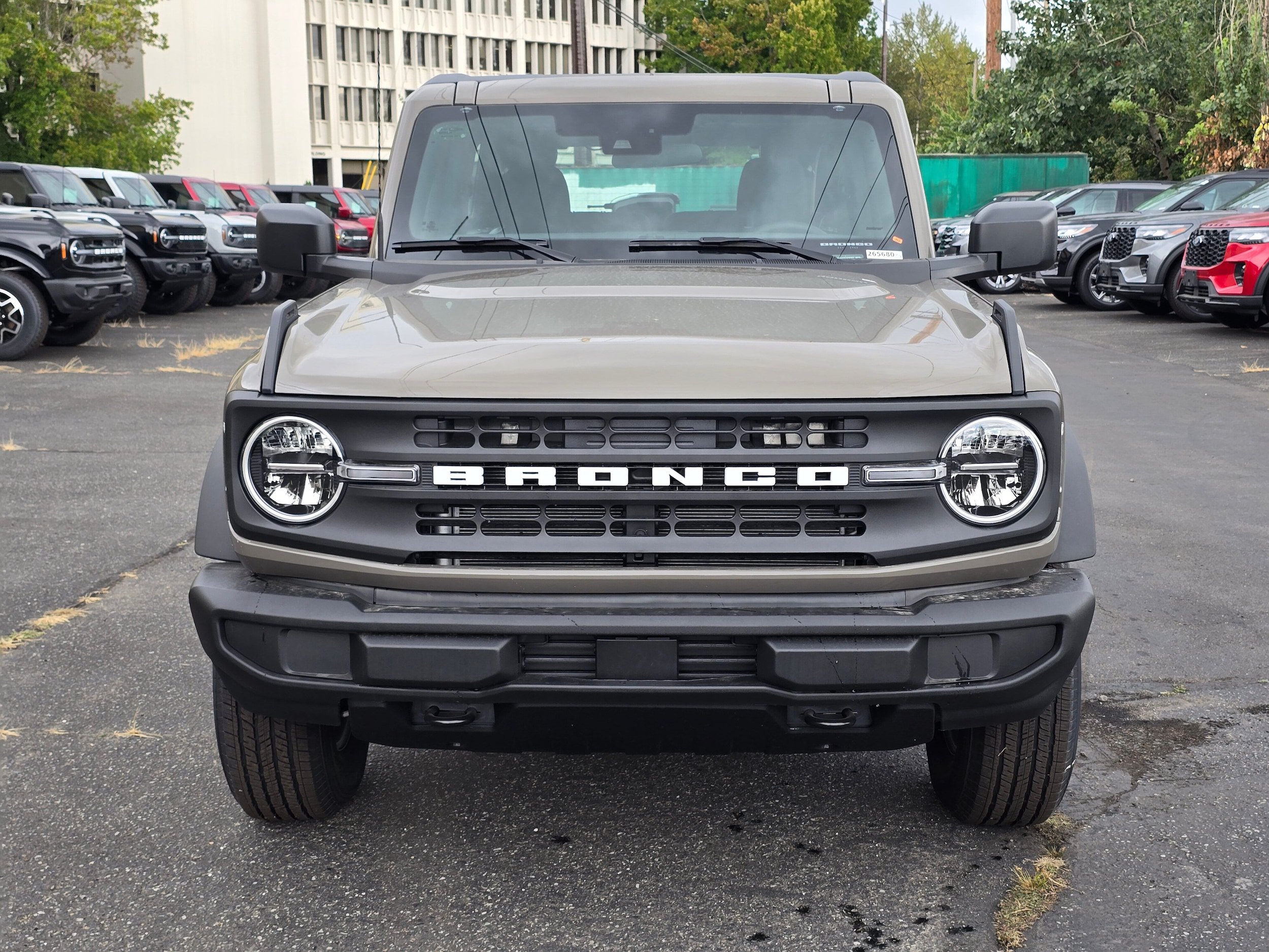 New 2026 Ford Bronco 2-Door AWD/4WD image 2