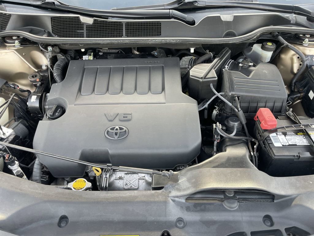 Used 2013 Toyota Venza XLE w/ XLE Premium Pkg image 14