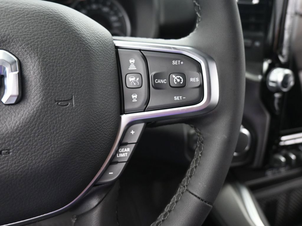 New 2026 RAM 1500 4x4 Crew Cab image 35