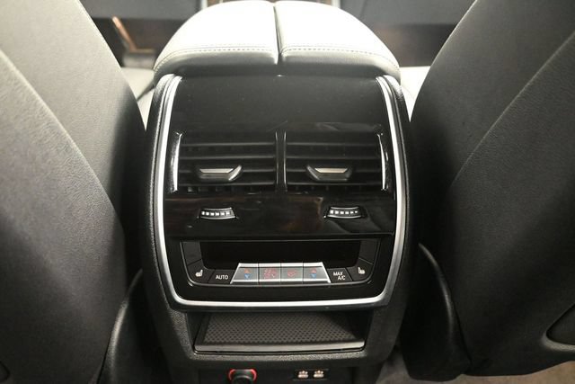 Certified 2024 BMW X5 sDrive40i w/ Premium Package RWD image 17