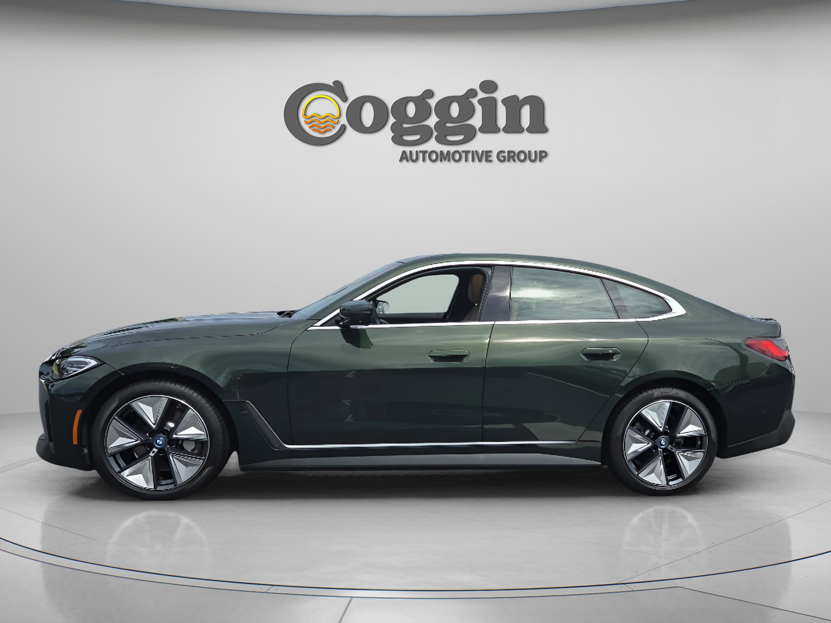 Used 2023 BMW i4 eDrive35 w/ Premium Package image 2