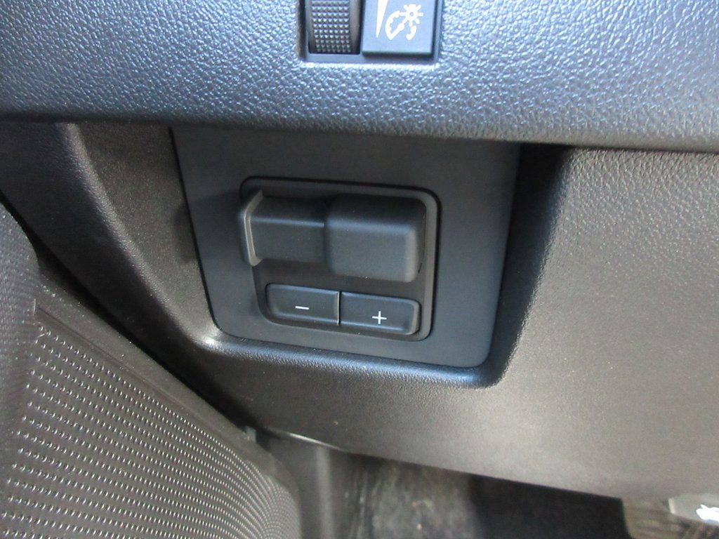 New 2026 GMC Canyon Elevation w/ Convenience Package image 21