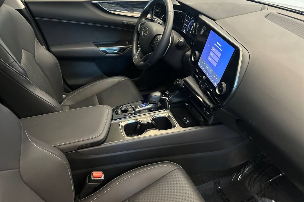 Certified 2025 Lexus NX 350h AWD w/ Accessory Package (2T) image 16