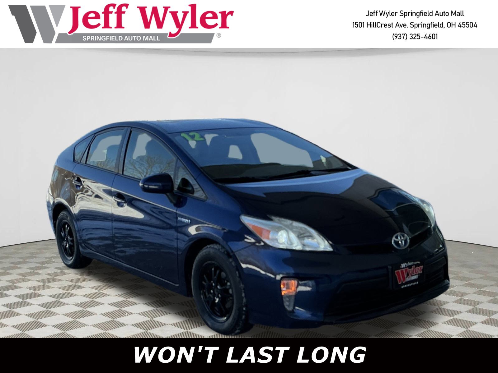 Used 2012 Toyota Prius Two image 1