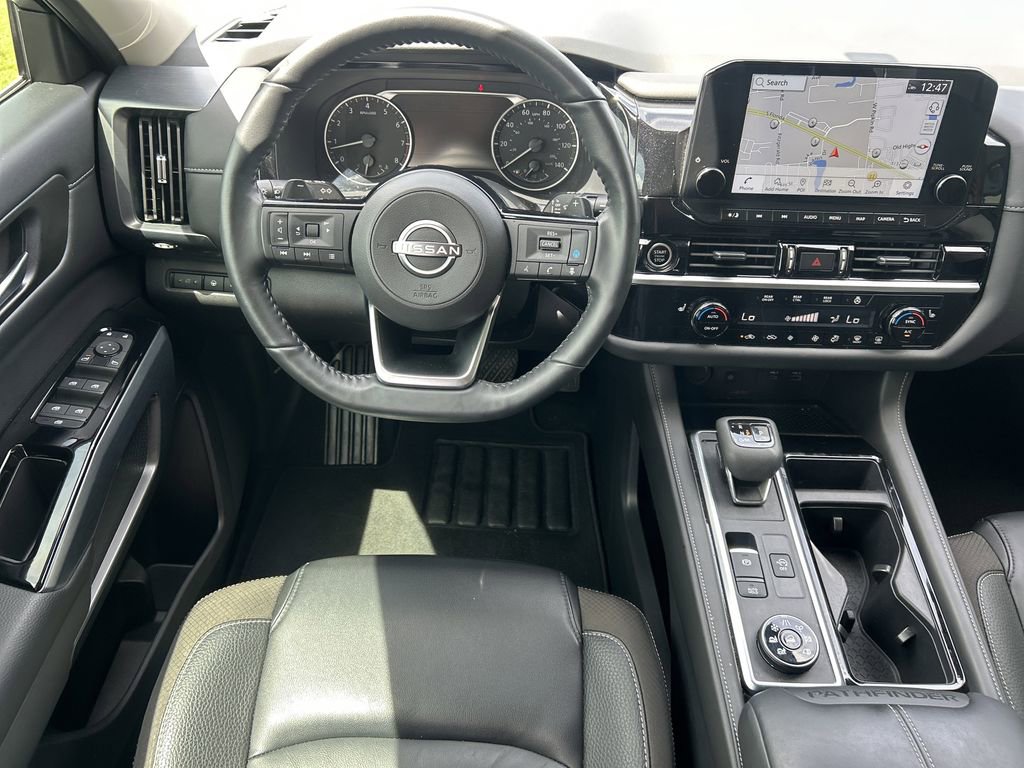 Used 2024 Nissan Pathfinder SL image 15