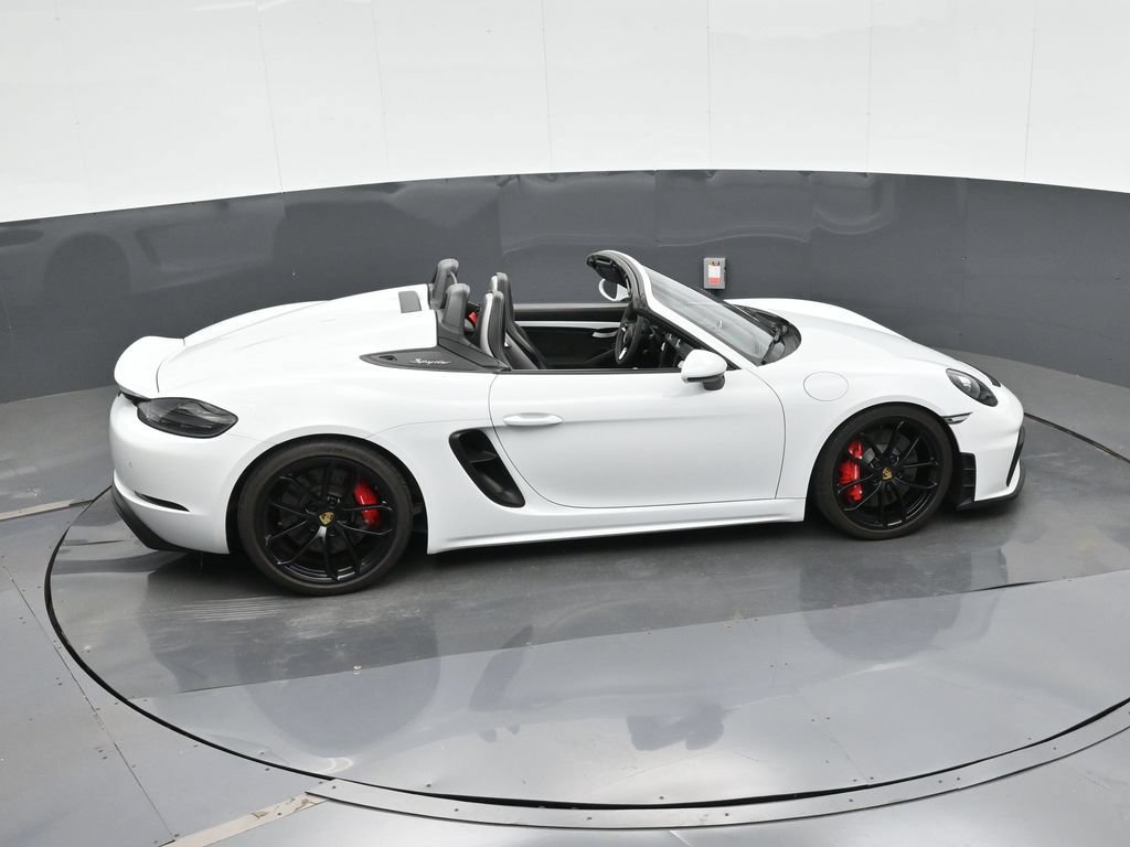 Certified 2022 Porsche 718 Boxster Spyder RWD image 38