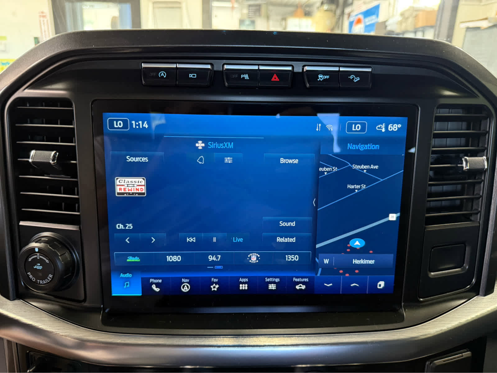 Used 2023 Ford F150 Lariat w/ Equipment Group 502A High image 21