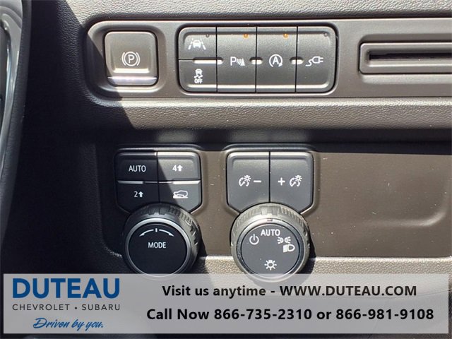 Used 2022 Chevrolet Suburban RST image 17