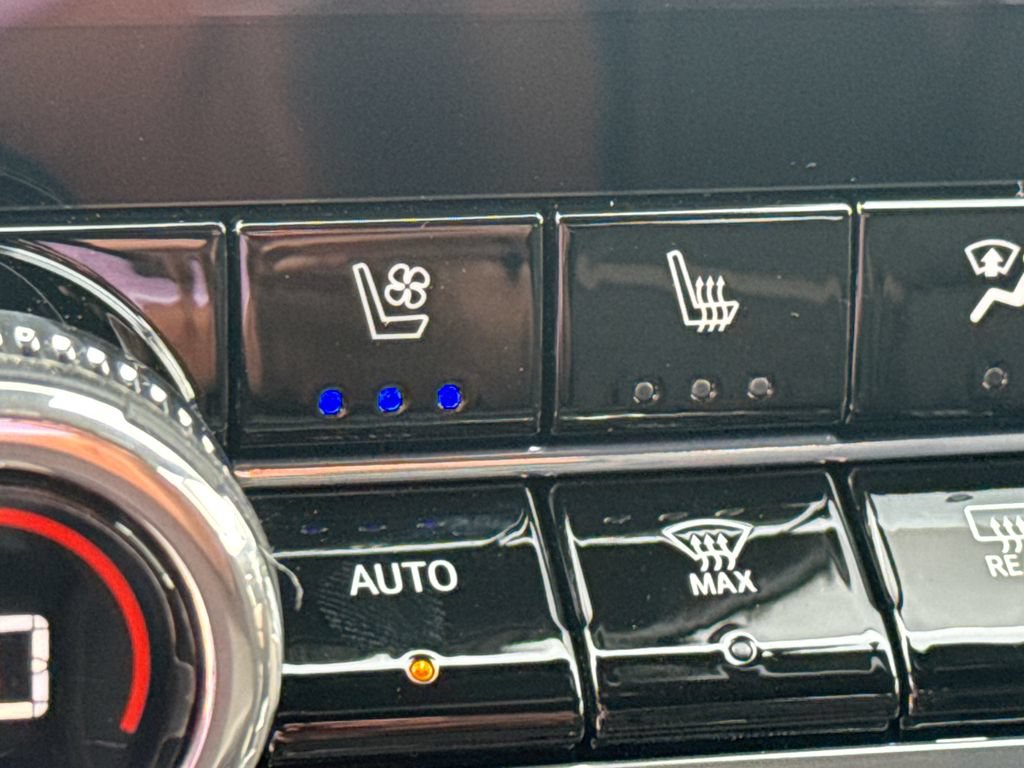 New 2026 GMC Canyon Denali AWD/4WD image 19