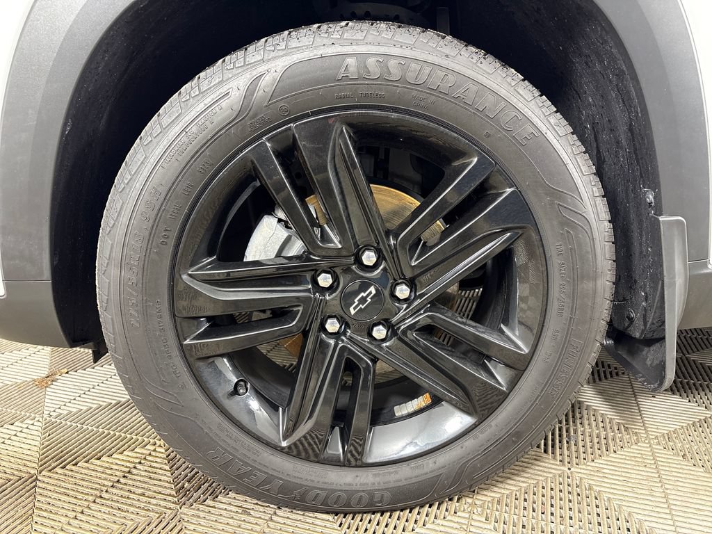 Used 2024 Chevrolet Trax ACTIV w/ Sunroof Package FWD image 12