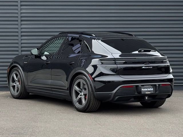 New 2026 Porsche Macan 4S Electric AWD/4WD image 3