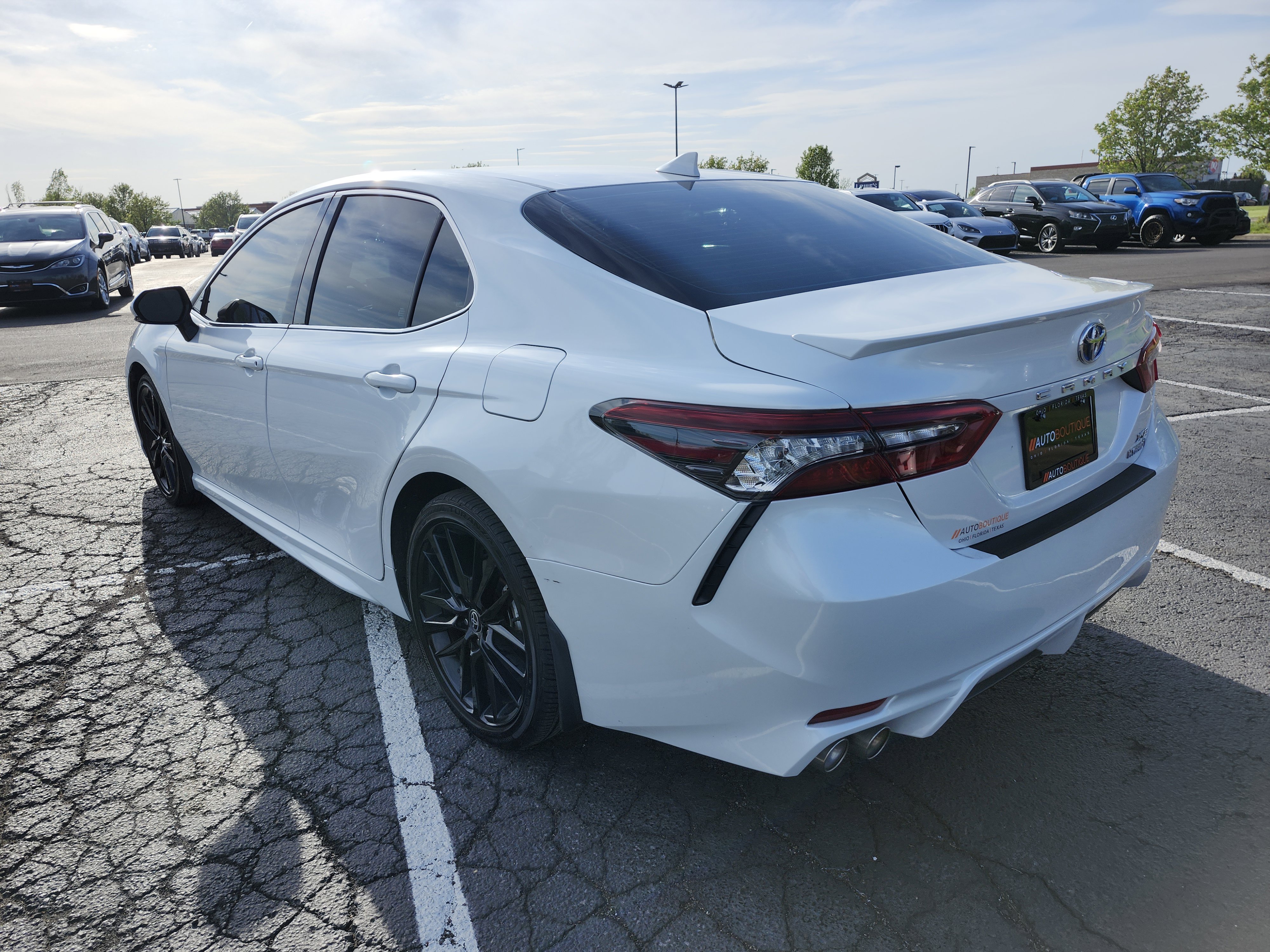 Used 2024 Toyota Camry XSE w/ Navigation Package image 17