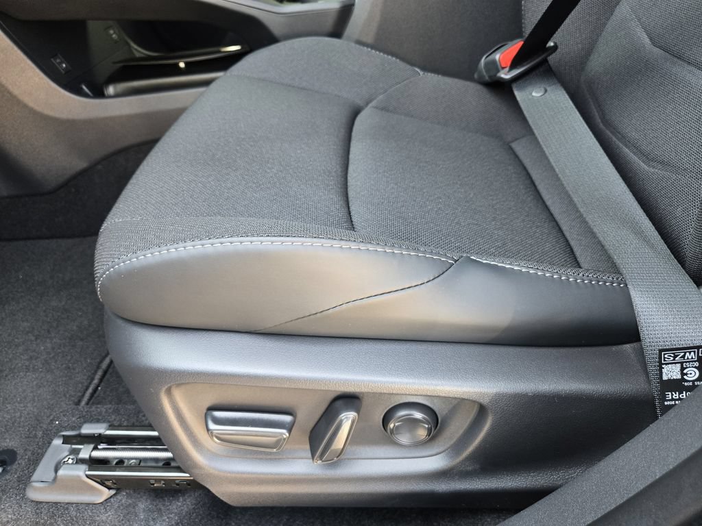 New 2026 Toyota C-HR AWD/4WD image 18