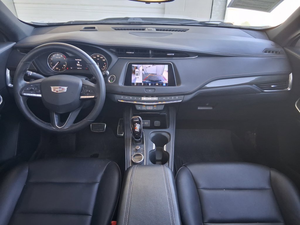 Used 2023 Cadillac XT4 Sport w/ Enhanced Visibility Package FWD image 9