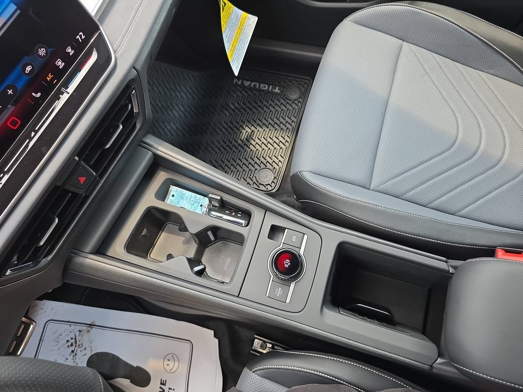 New 2026 Volkswagen Tiguan SE R-Line AWD/4WD image 21