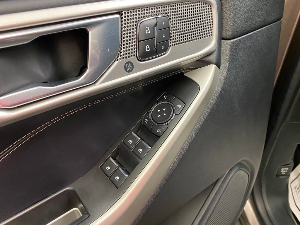Used 2021 Ford Explorer Limited w/ Equipment Group 301A image 20