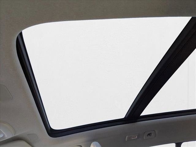 New 2026 Volvo XC40 B5 Plus w/ Protection Package Premier image 5