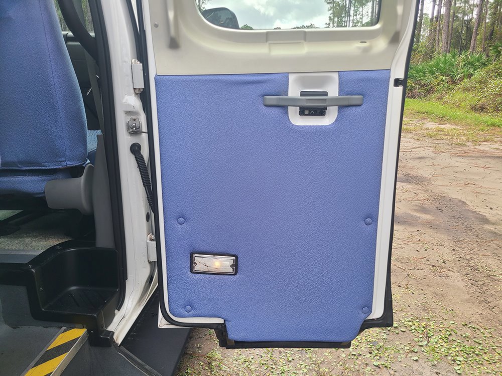 Used 2009 Ford E-250 and Econoline 250 Extended RWD image 25