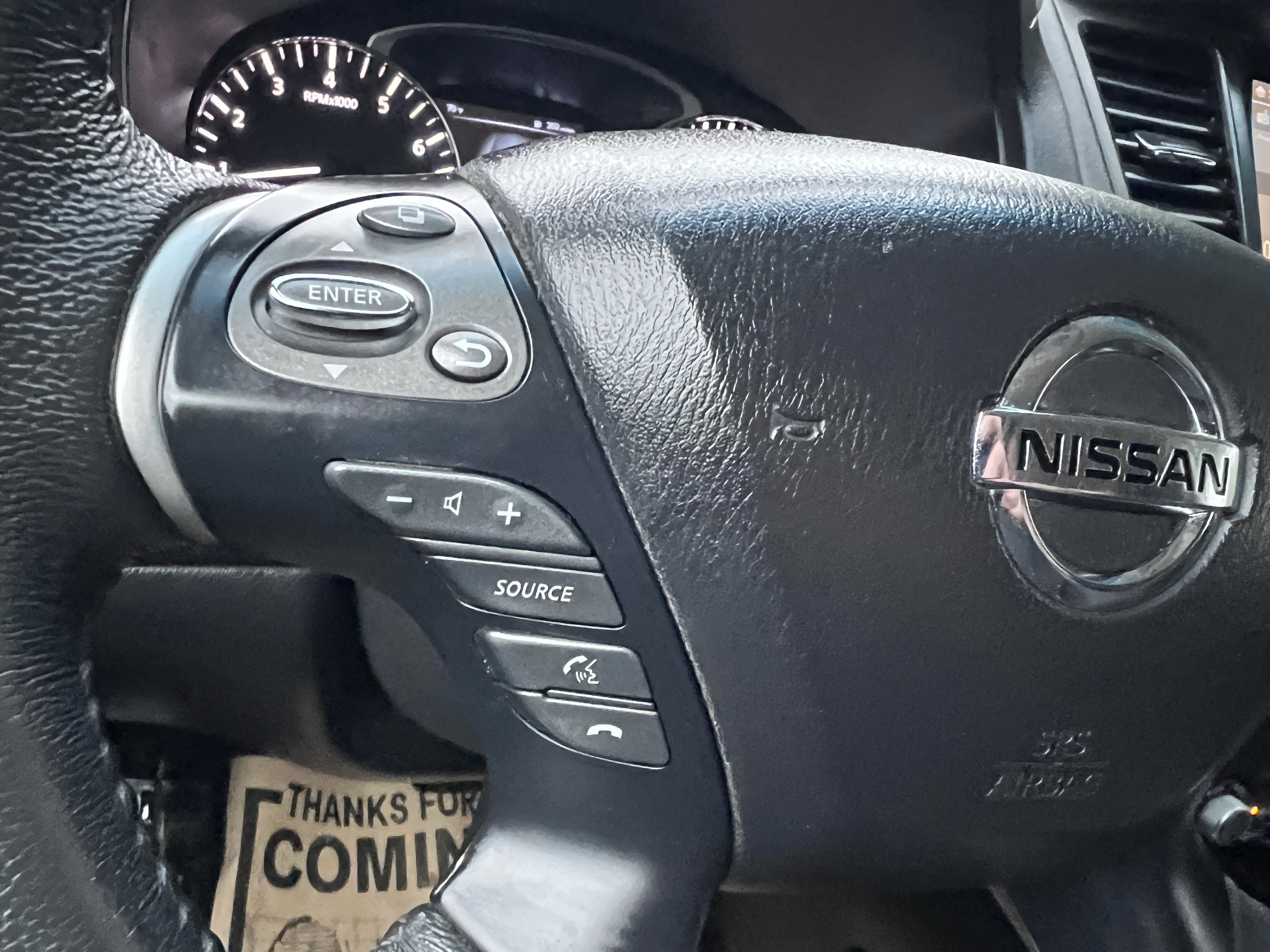 Used 2015 Nissan Pathfinder SV image 31