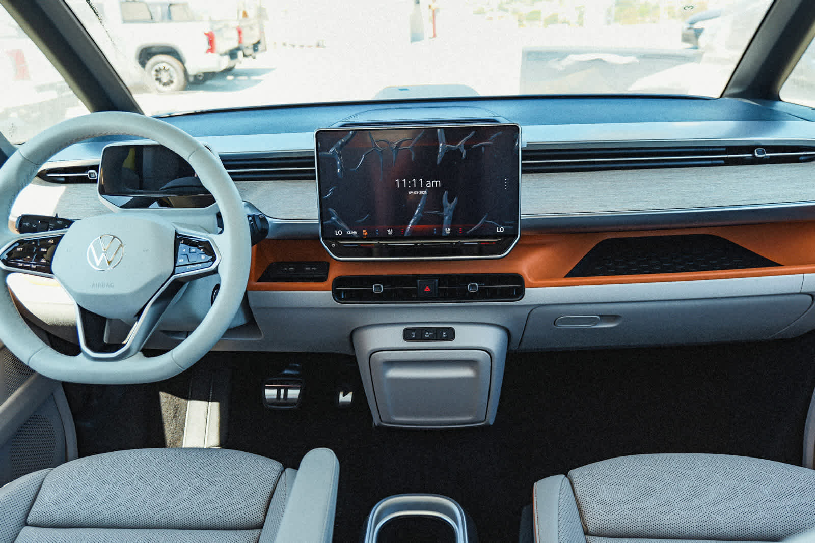 New 2025 Volkswagen ID. Buzz 1st Edition image 14