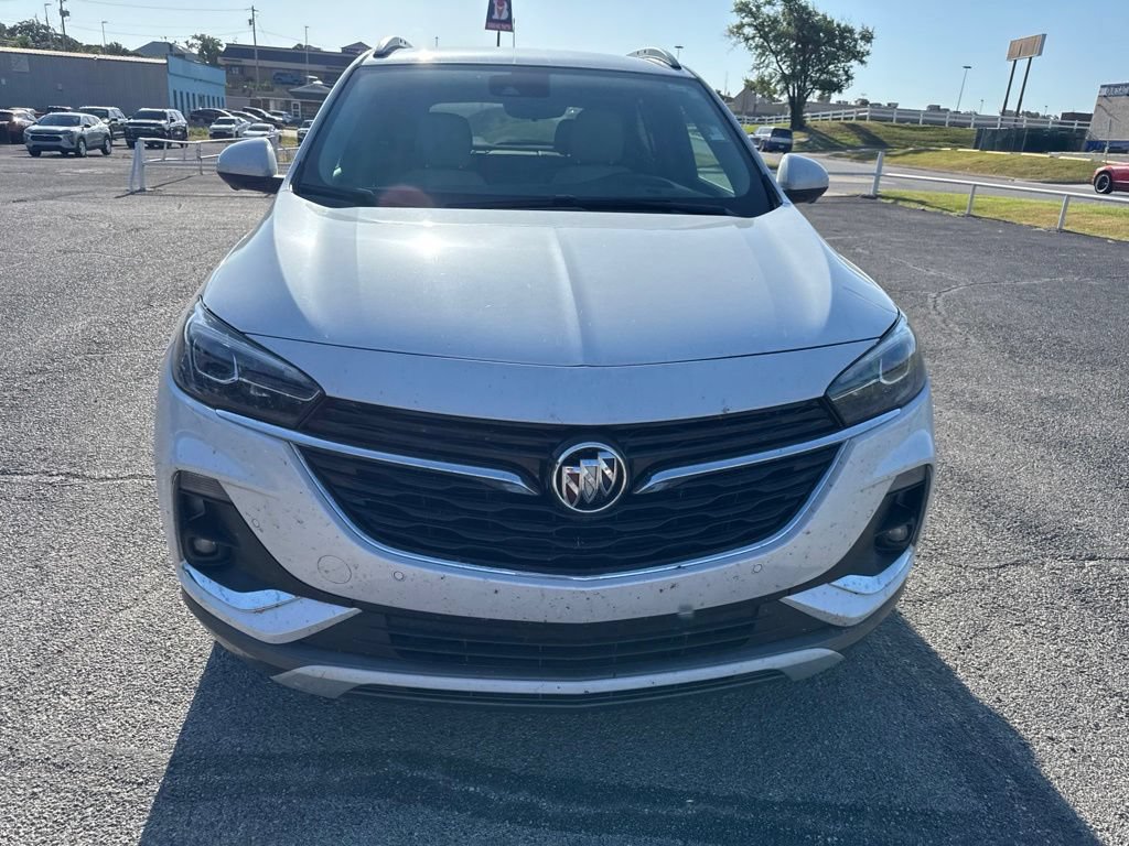 Used 2022 Buick Encore GX Essence w/ Advanced Technology Package FWD image 2