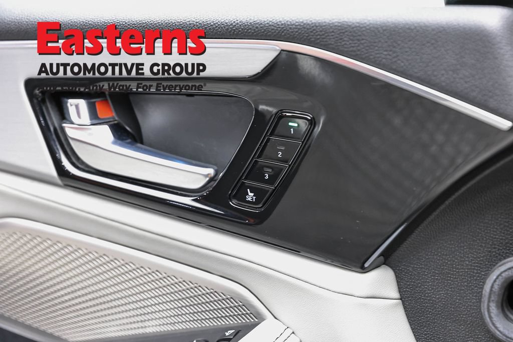 Used 2023 Acura MDX w/ Technology Package AWD/4WD image 21