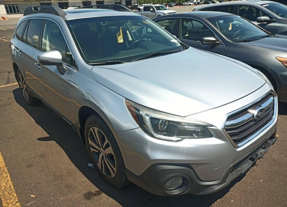 Used 2018 Subaru Outback 3.6R Limited AWD/4WD image 2