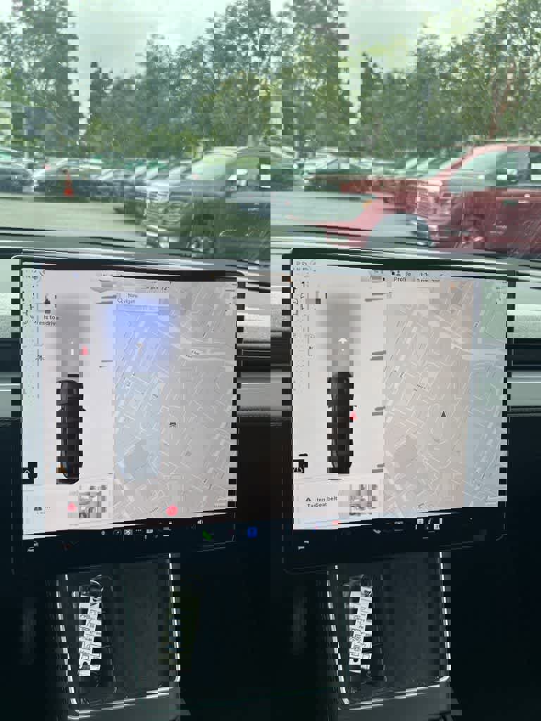 Used 2026 Tesla Model Y 2WD image 12