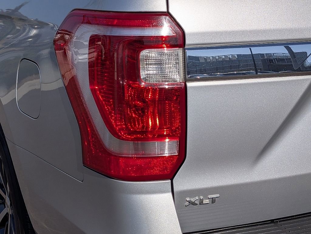 Used 2019 Ford Expedition Max XLT image 12