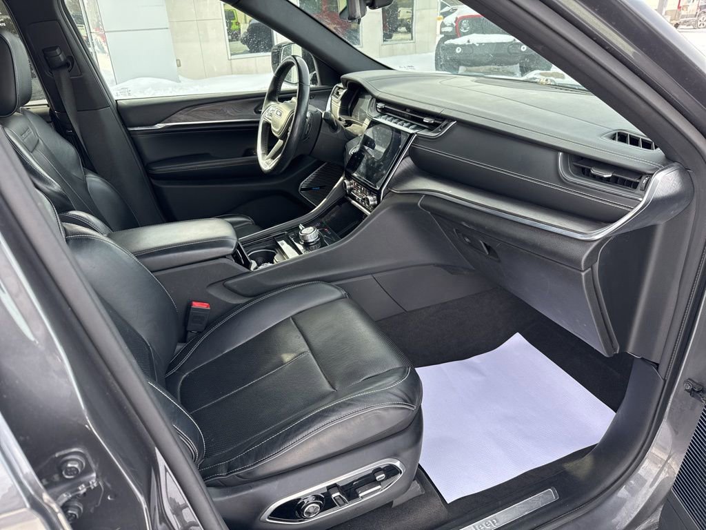 Used 2021 Jeep Grand Cherokee L Overland w/ Luxury Tech Group IV image 13