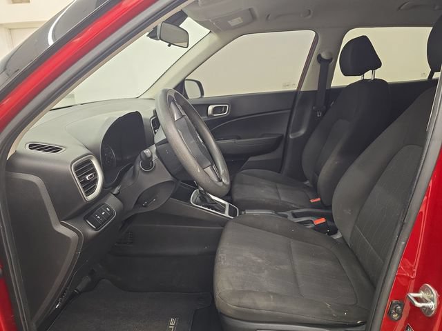 Used 2021 Hyundai Venue SE FWD image 19