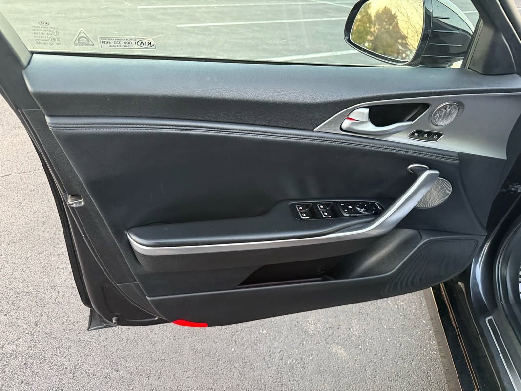 Used 2019 Kia Stinger GT2 image 16