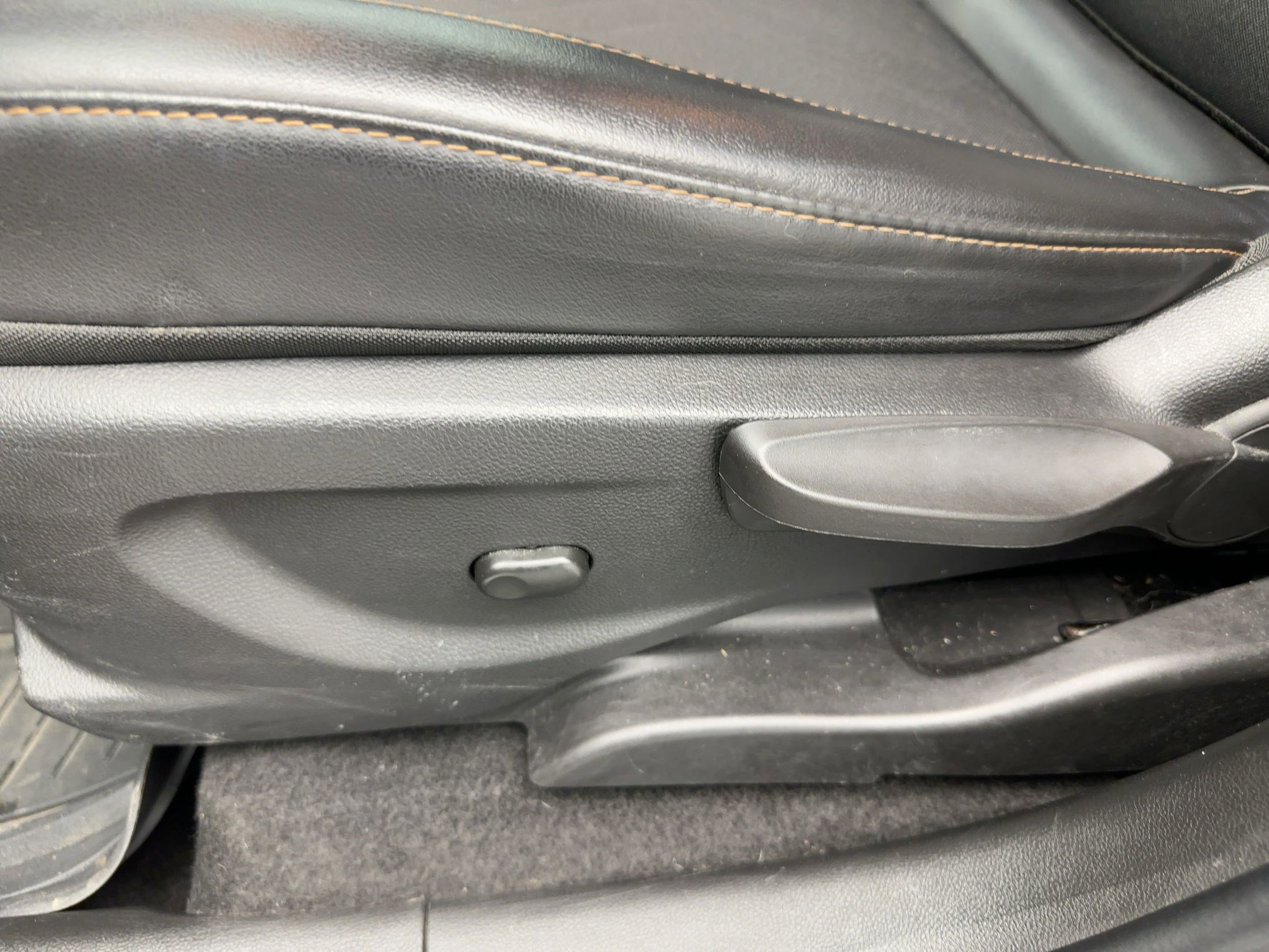 Used 2021 Chevrolet Trax LT image 13