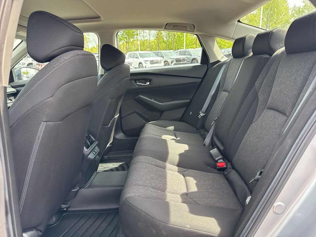 Used 2025 Honda Accord SE image 12